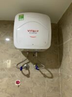 Bình nóng lạnh Ariston 15L Vitaly 15 vuông - Ảnh 2